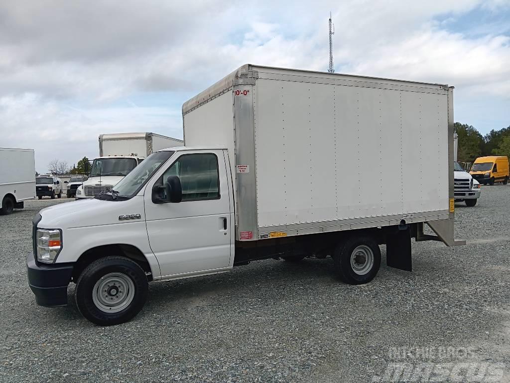 Ford E 350 Camiones con caja de remolque