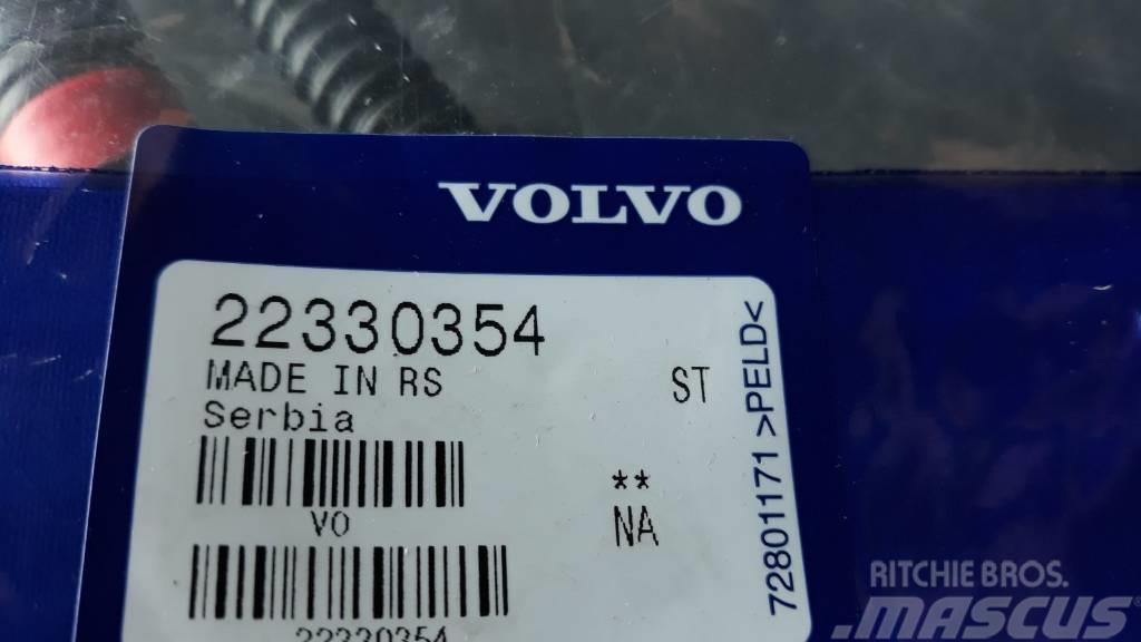 Volvo HOSE 22330354 Otros componentes