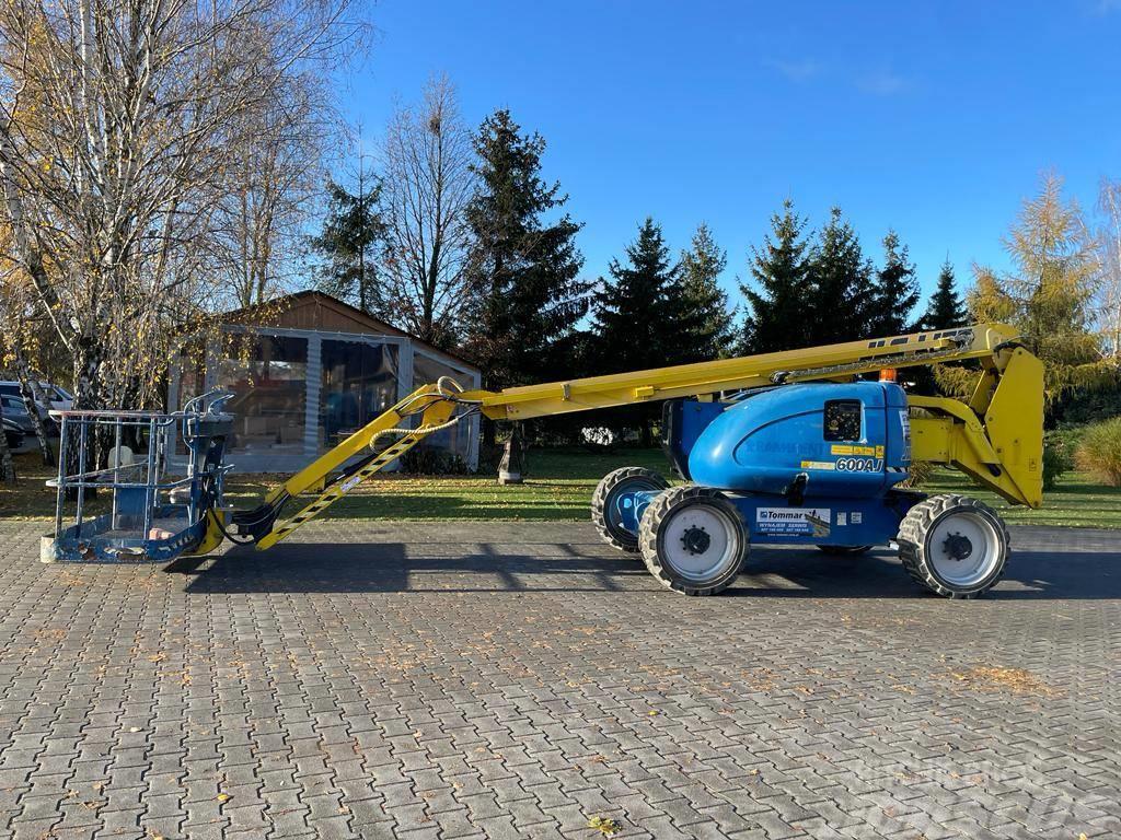 JLG 600 AJ Plataformas con brazo de elevación manual