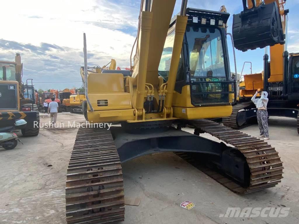 Komatsu PC220-7 Excavadoras sobre orugas