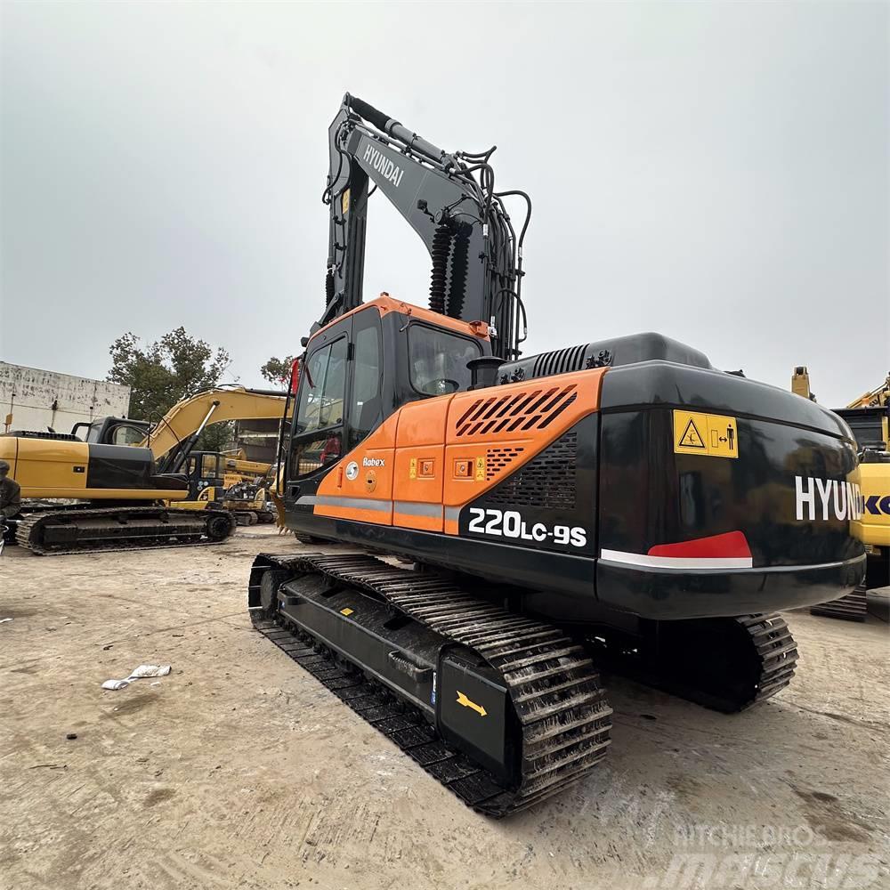 Hyundai R220LC-9S Excavadoras sobre orugas