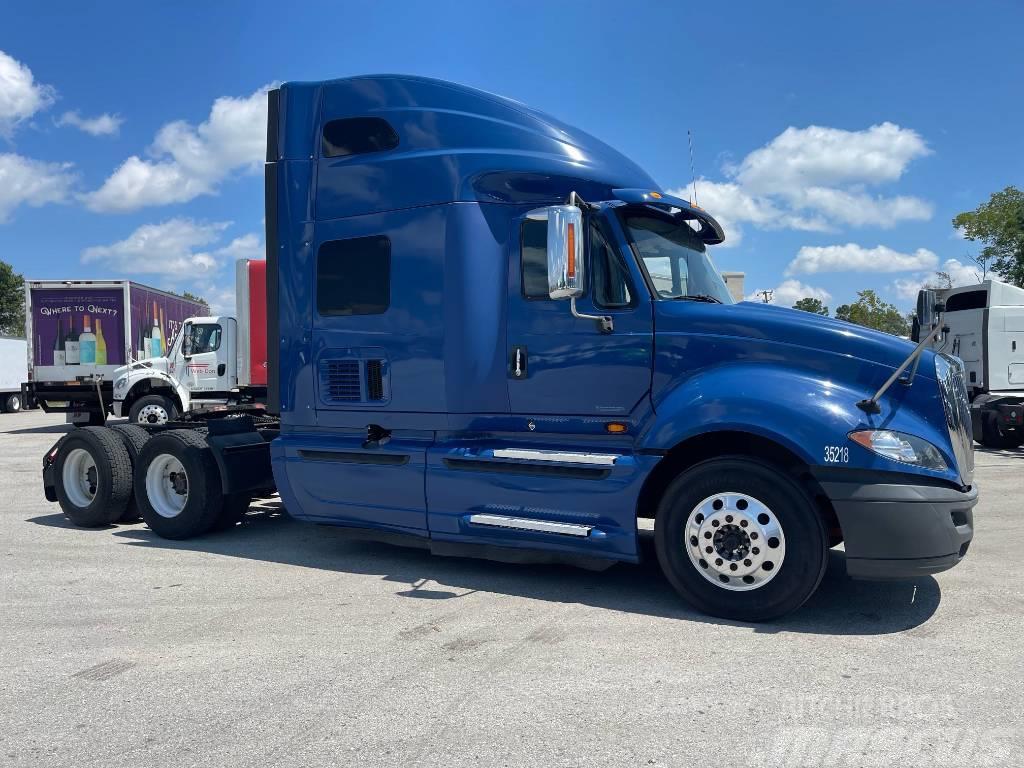 International ProStar Camiones tractor