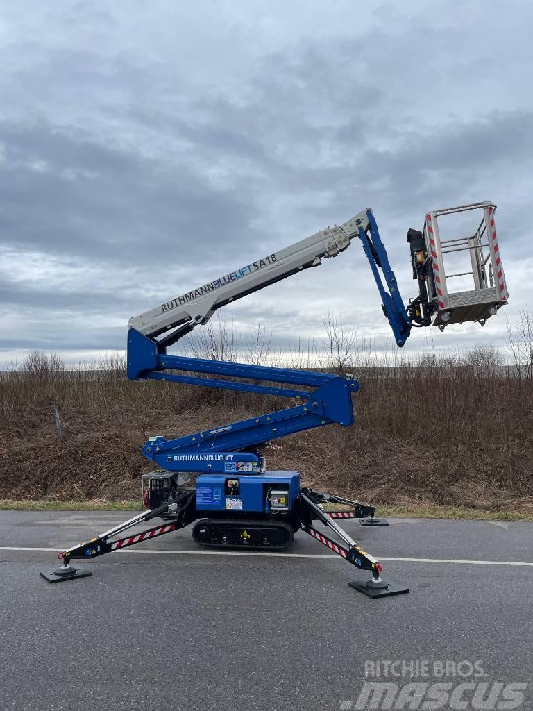 Bluelift SA 18 Plataformas con brazo de elevación manual