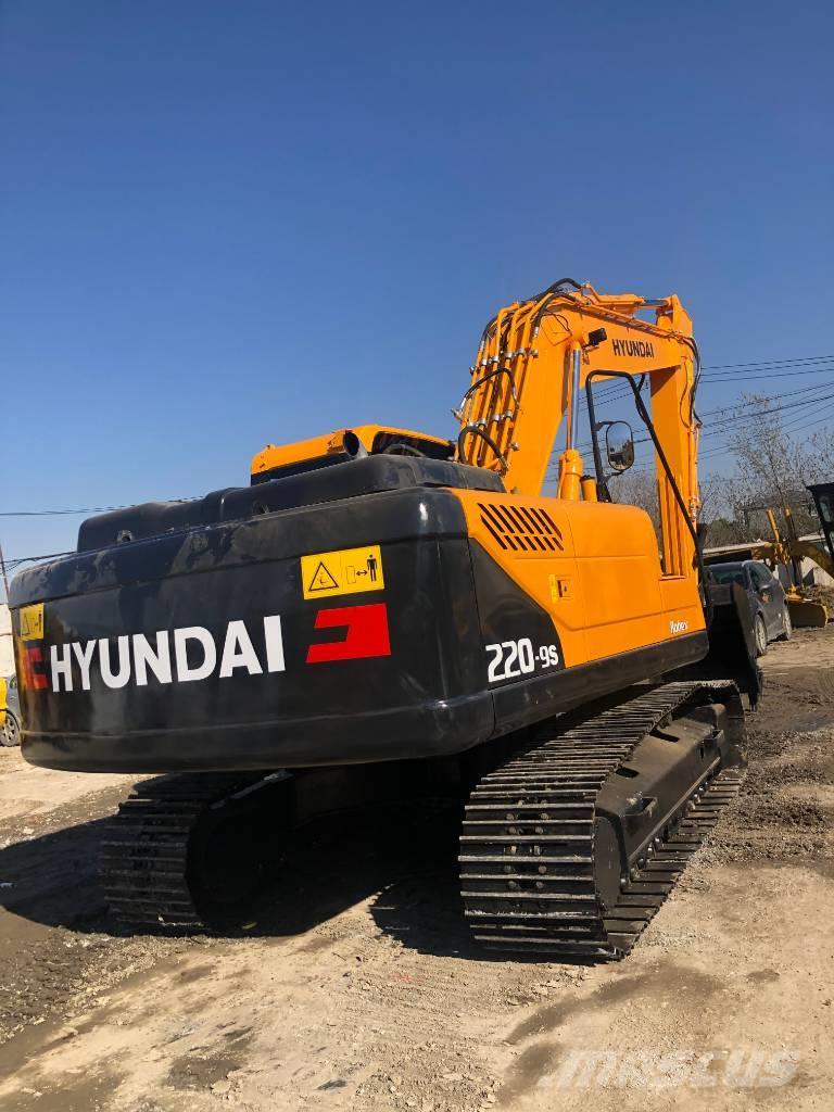 Hyundai 220-9s Excavadoras sobre orugas