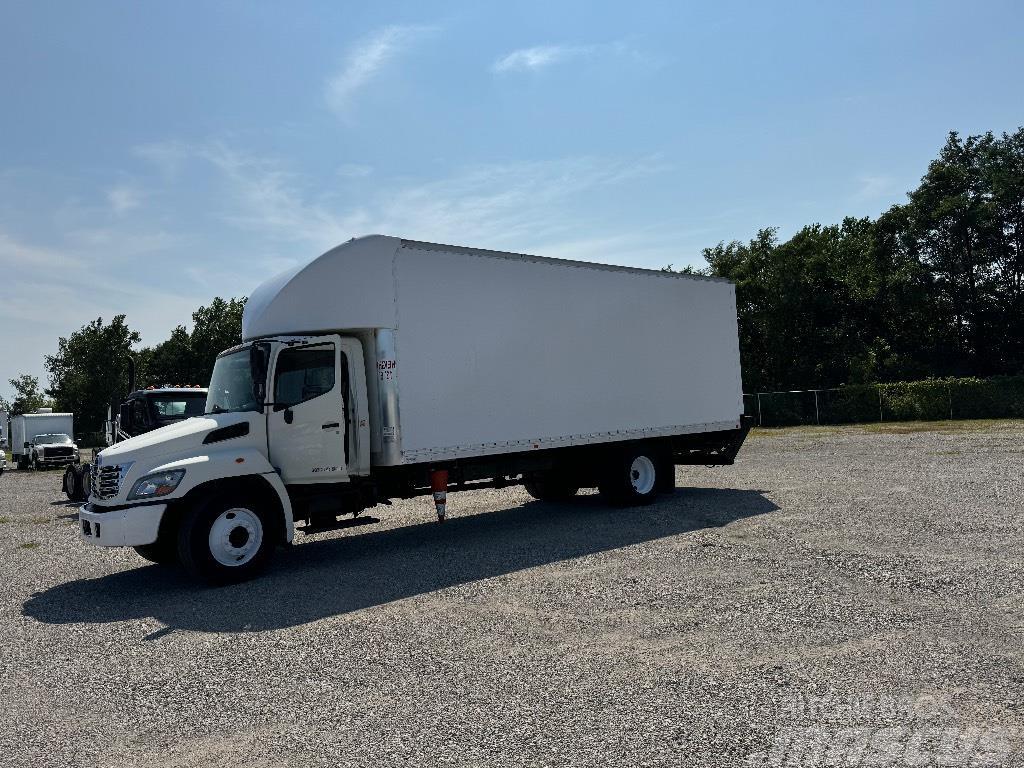 Hino 238 Camiones con caja de remolque