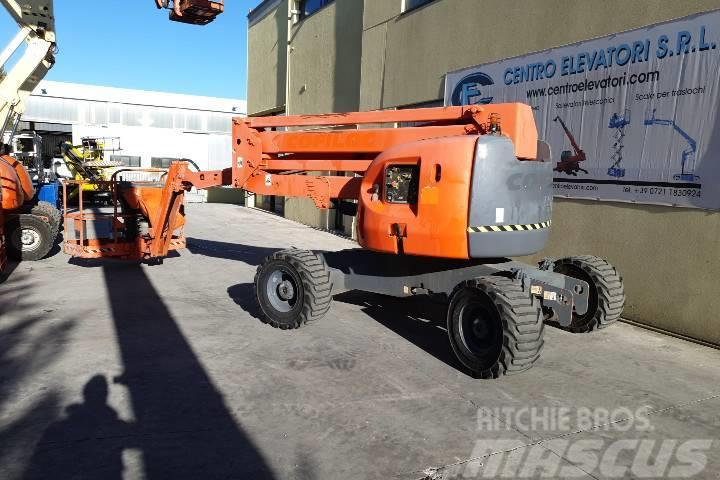 JLG 510 AJ Plataformas con brazo de elevación manual