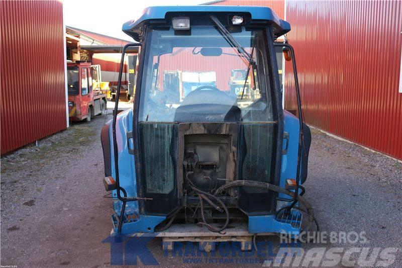 New Holland 8870 Cabina