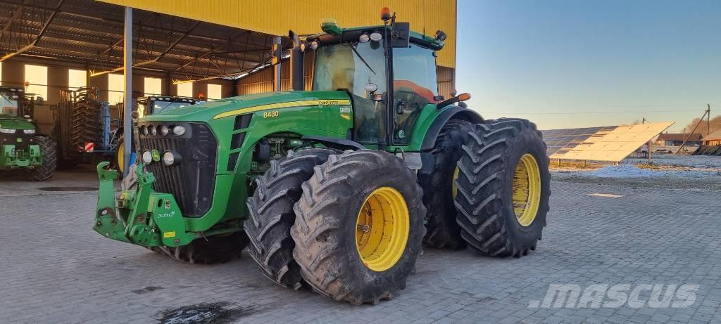 John Deere 8430 Tractores