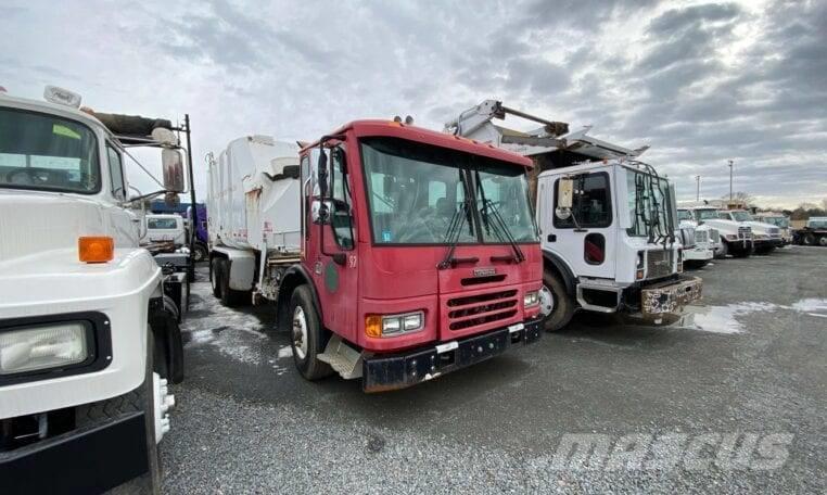 Freightliner CONDOR Camiones de basura