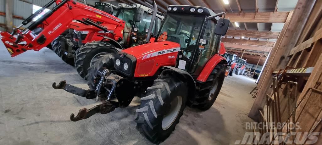 Massey Ferguson 5445 Tractores