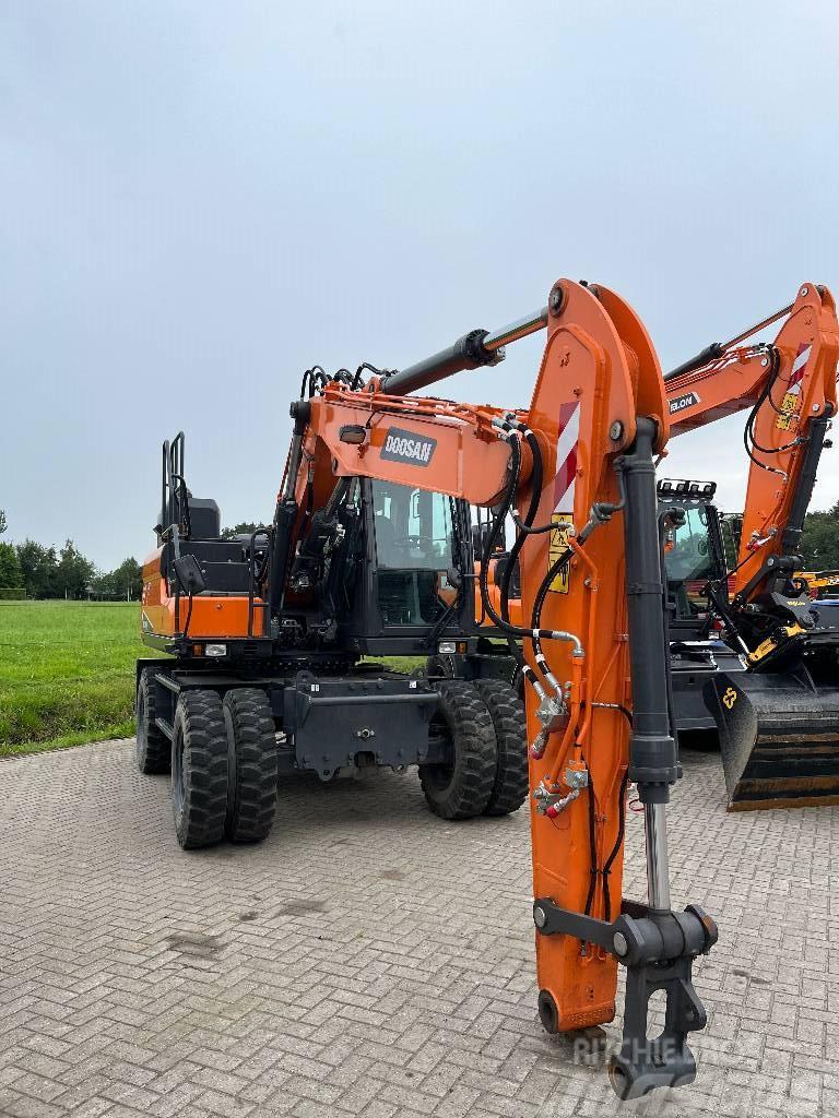 Develon DX140W-7 Excavadoras de ruedas