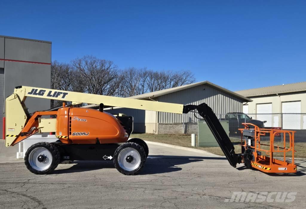 JLG 600 AJ Plataformas con brazo de elevación manual