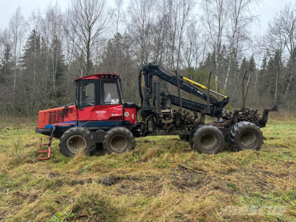 Valmet 840.2 Transportadoras