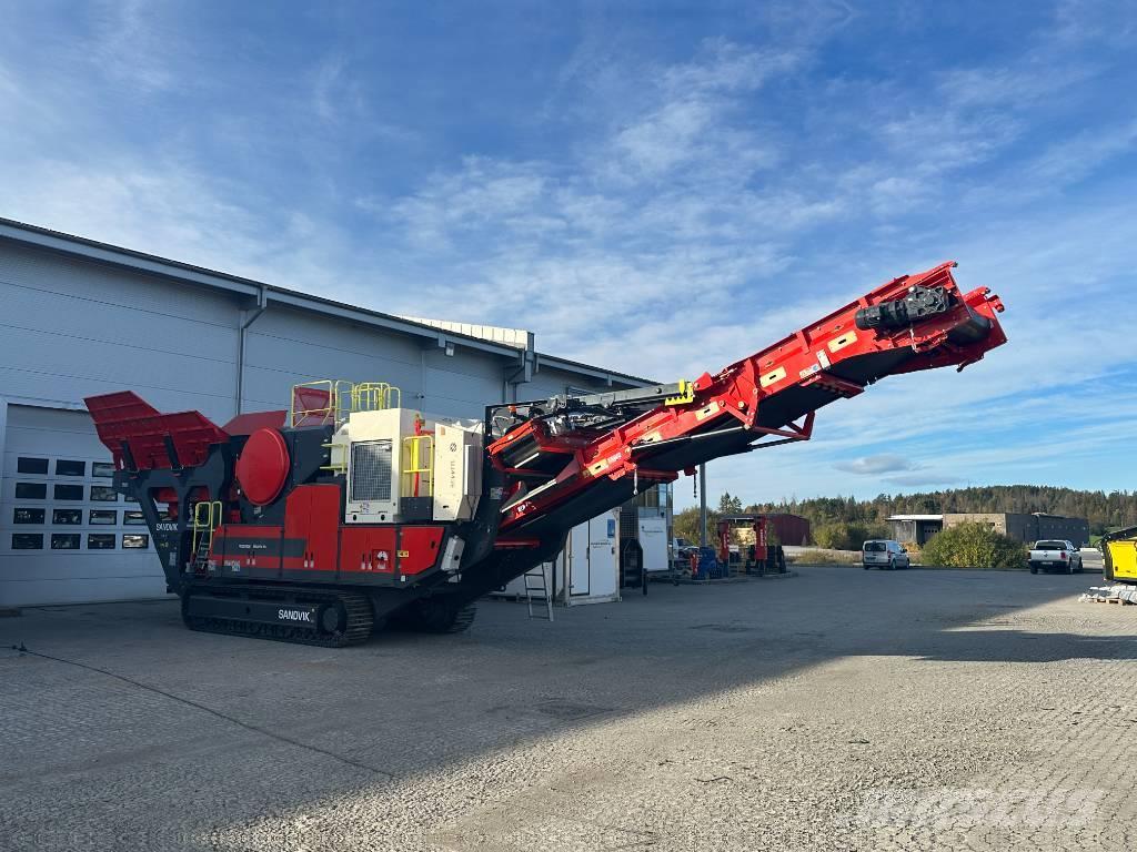 Sandvik UJ443e Trituradoras móviles