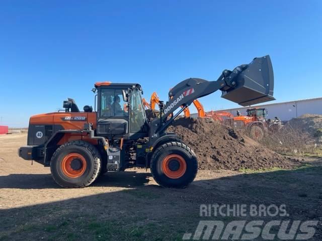 Doosan DL 200 Cargadoras sobre ruedas