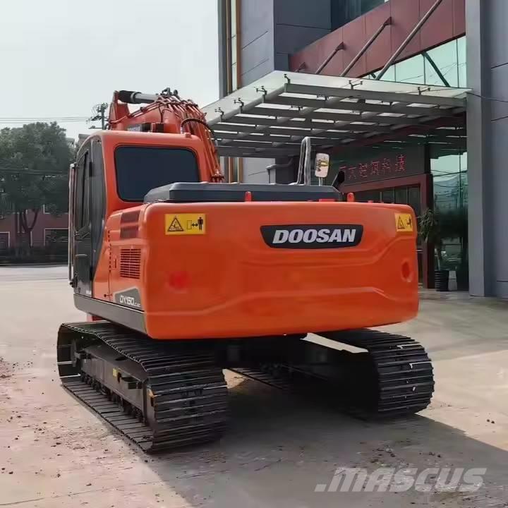 Doosan DX150LC-9C Excavadoras sobre orugas