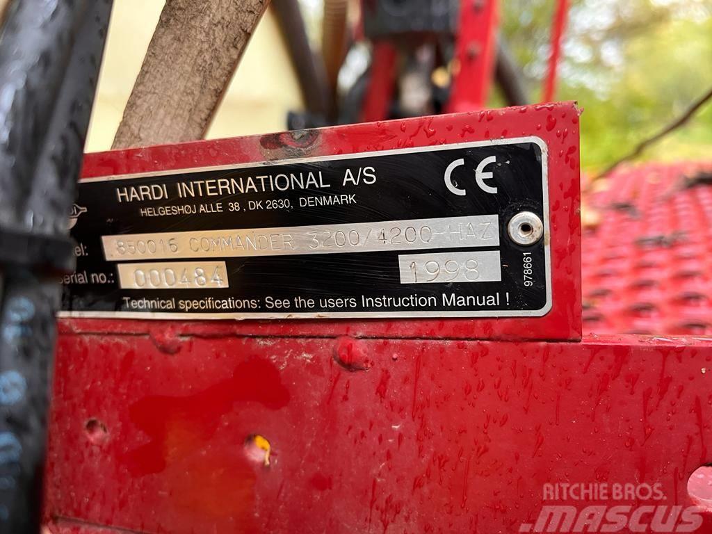 Hardi Commander 4200 Pulverizadores arrastrados