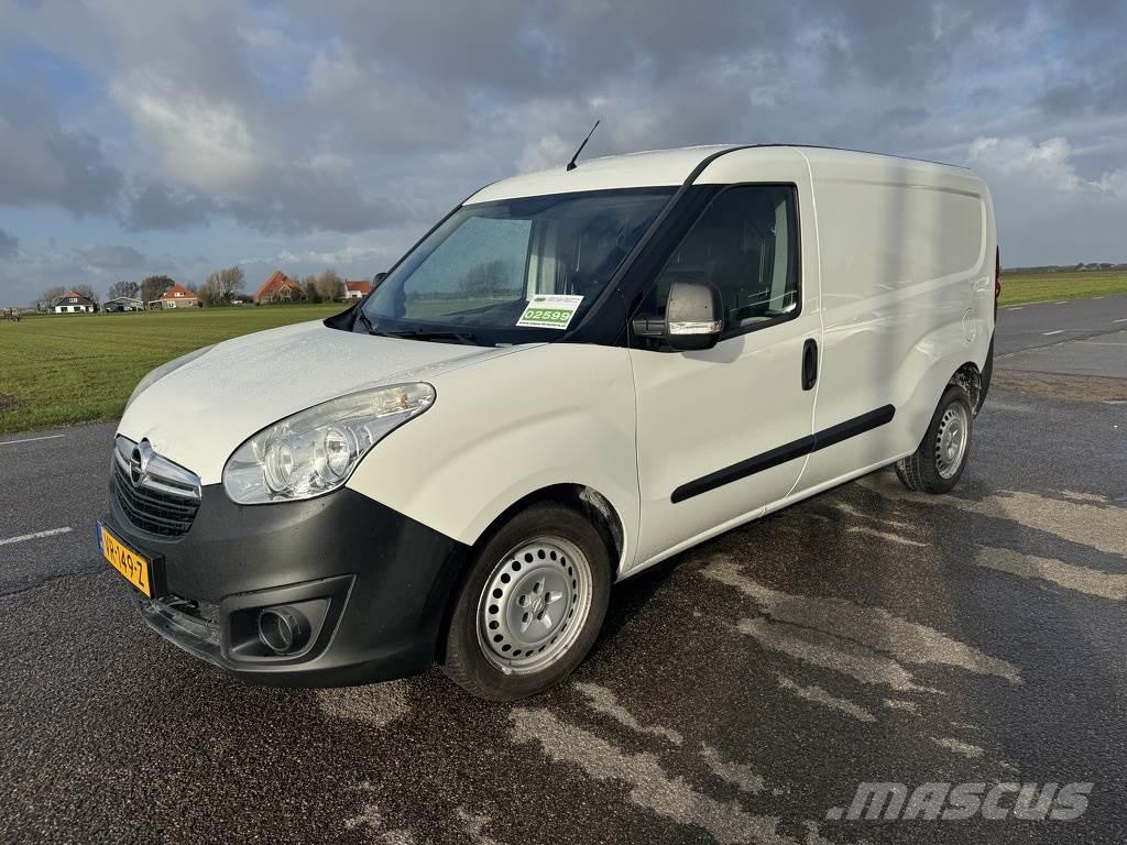 Opel Combo Vehículos de caha cerrada