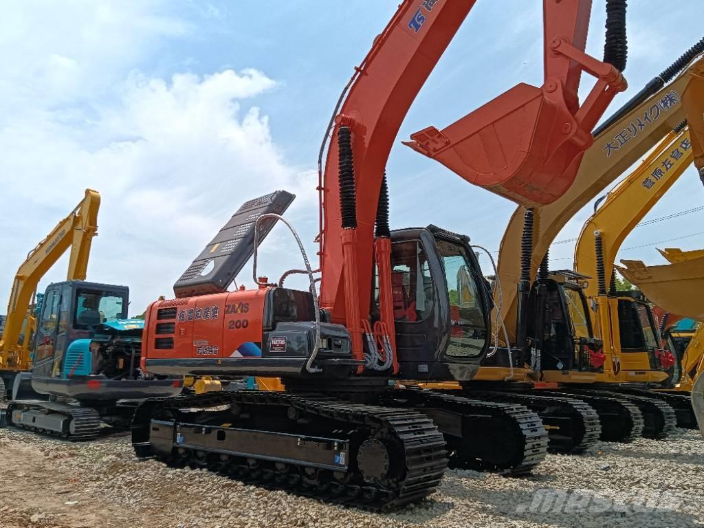 Hitachi ZX 200 Excavadoras 7t - 12t