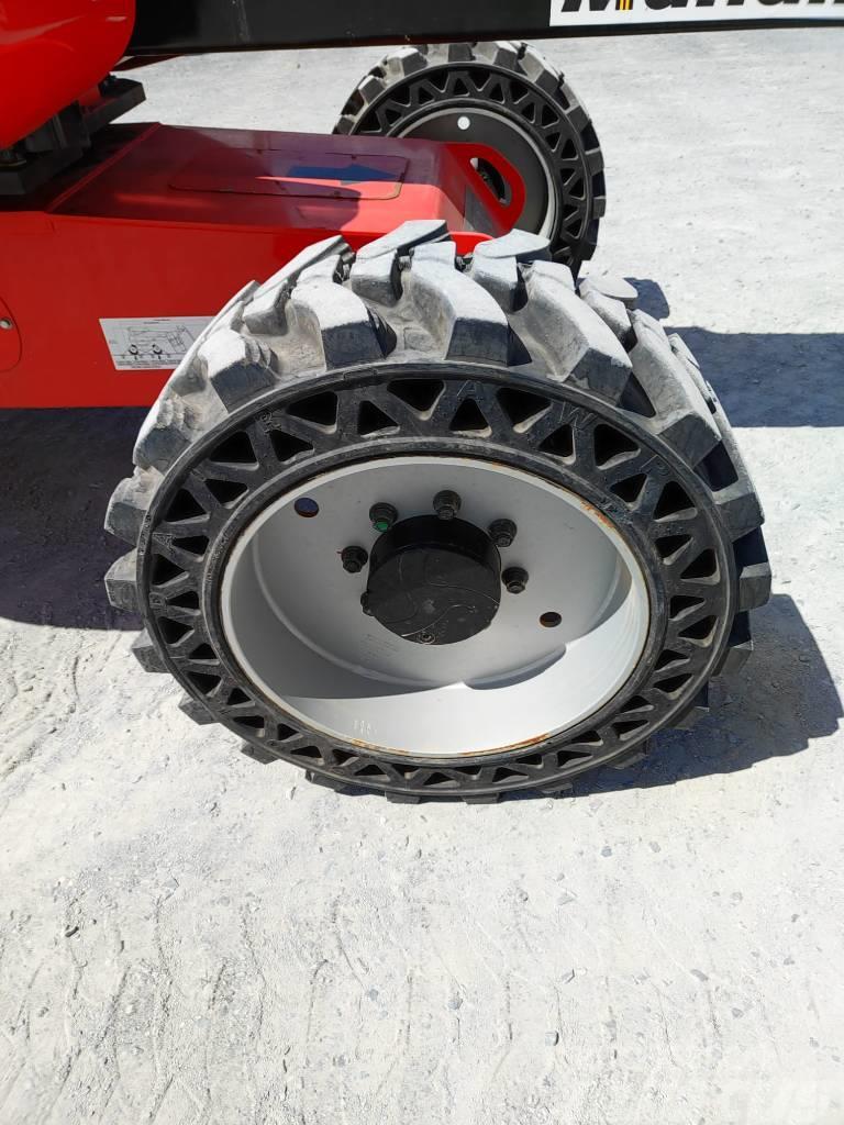 Manitou 200 ATJ Plataformas con brazo de elevación manual