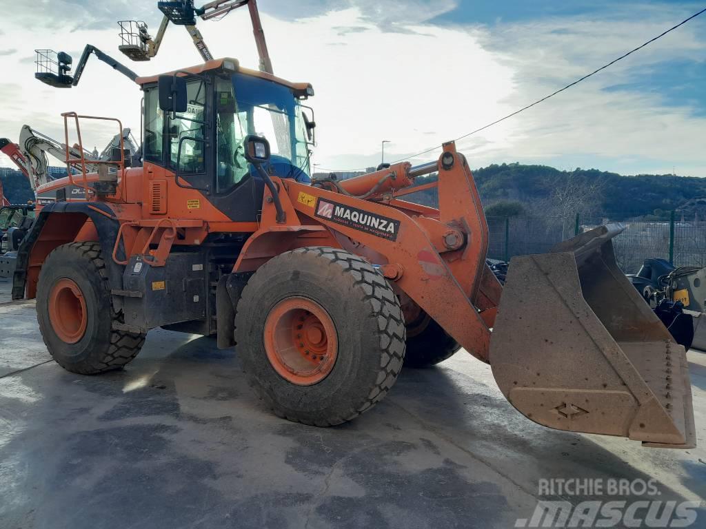 Doosan DL 300 Cargadoras sobre ruedas