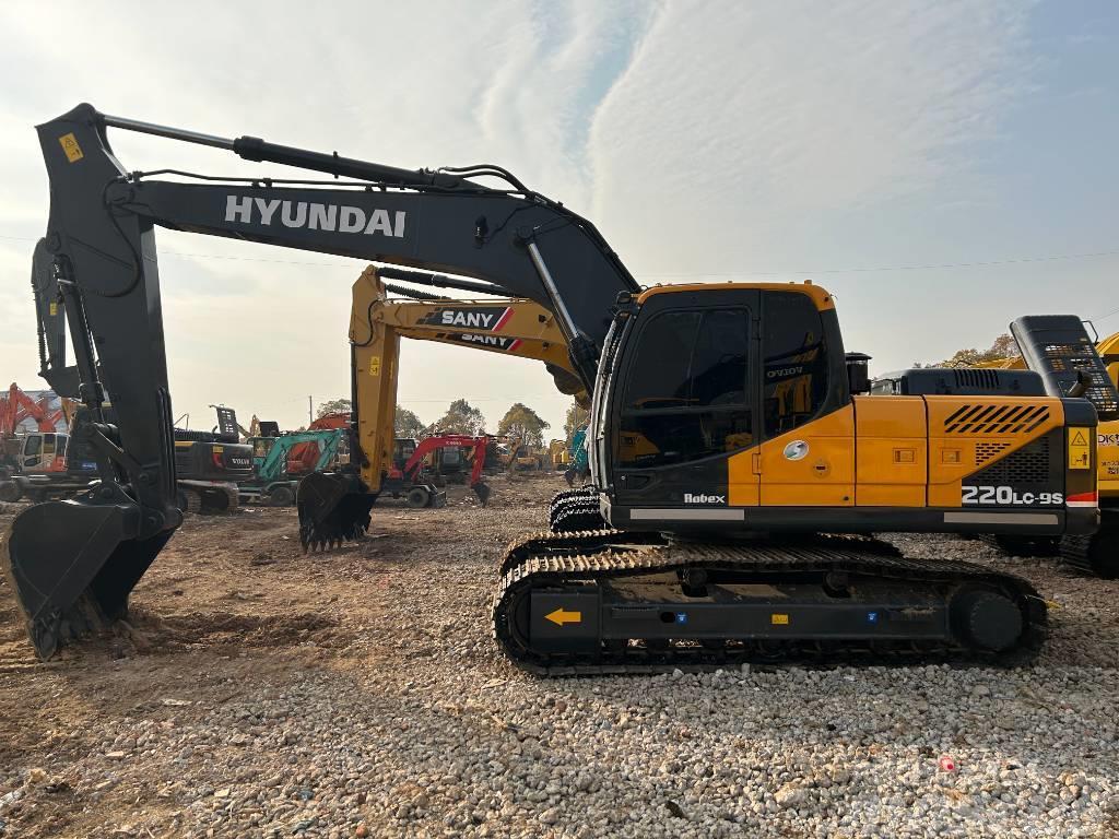 Hyundai R220LC-9S Excavadoras sobre orugas