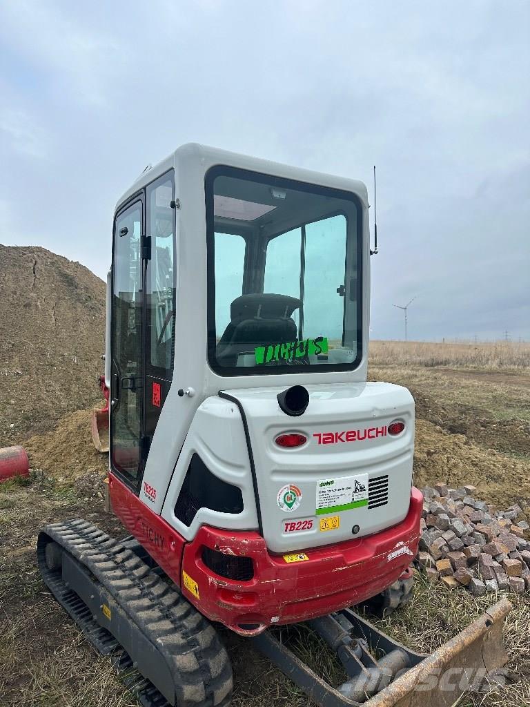 Takeuchi TB 225 Miniexcavadoras