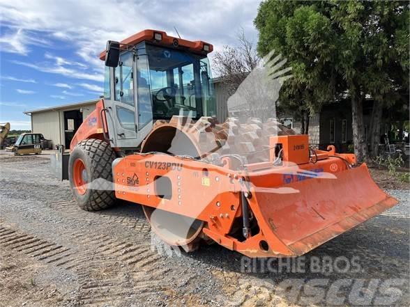 XCMG CV123PDU Rodillos de un solo tambor