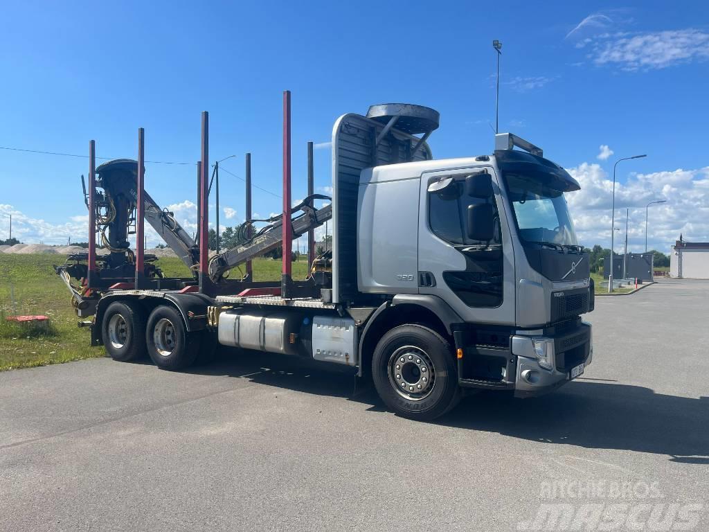 Volvo FE Transportes de madera