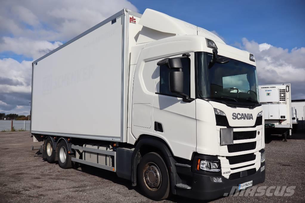 Scania R500B6X2NB    0673 Camiones con caja de remolque