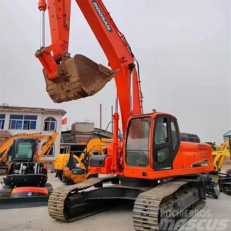 Doosan 340 Excavadoras sobre orugas