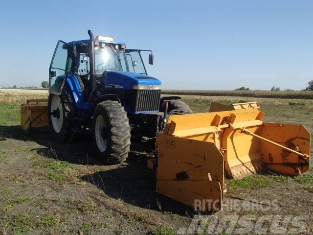 New Holland 8670 Tractores