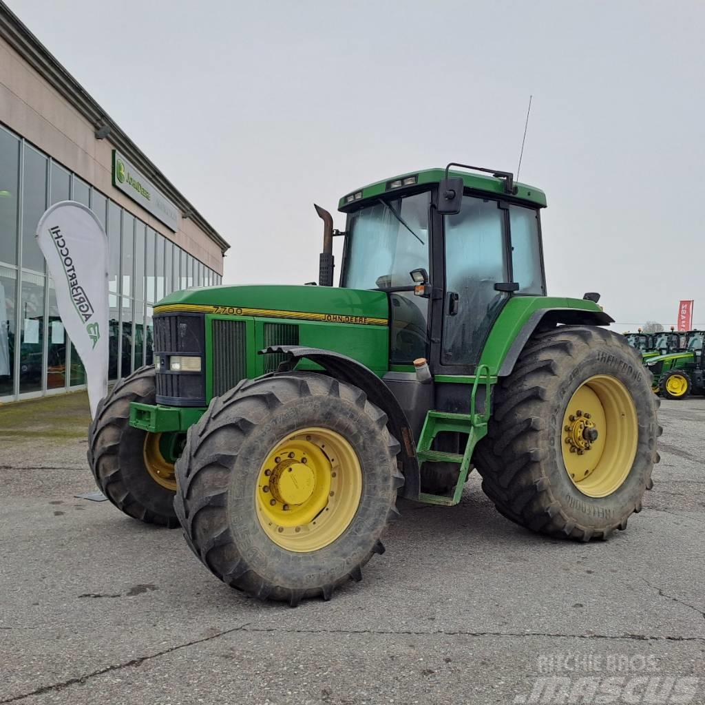 John Deere 7700 Tractores