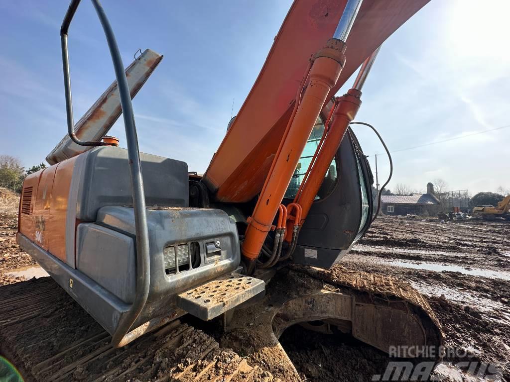 Hitachi ZX 200 Excavadoras sobre orugas