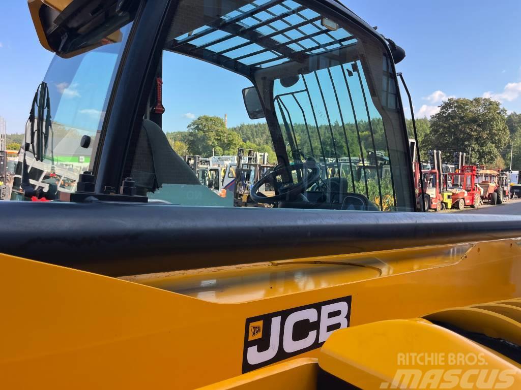 JCB 540-140 Carretillas telescópicas