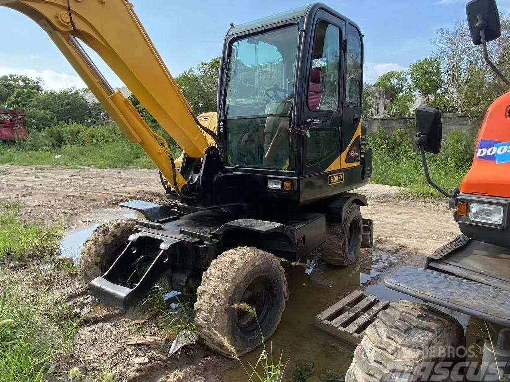 Hyundai 60W-7 Excavadoras de ruedas