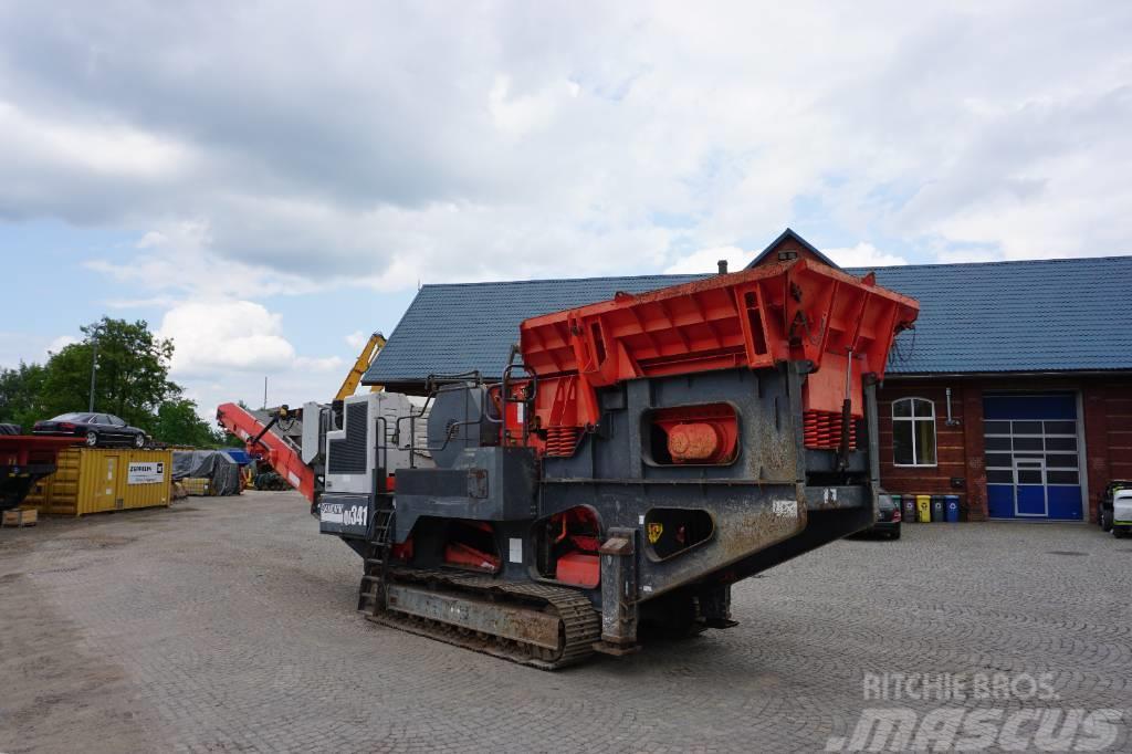 Sandvik QJ 341 Trituradoras móviles