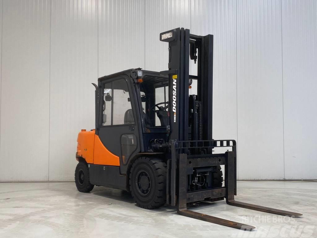 Doosan D50SC-5 Camiones diesel