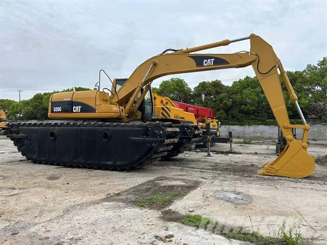 CAT 320 C Excavadoras anfibio