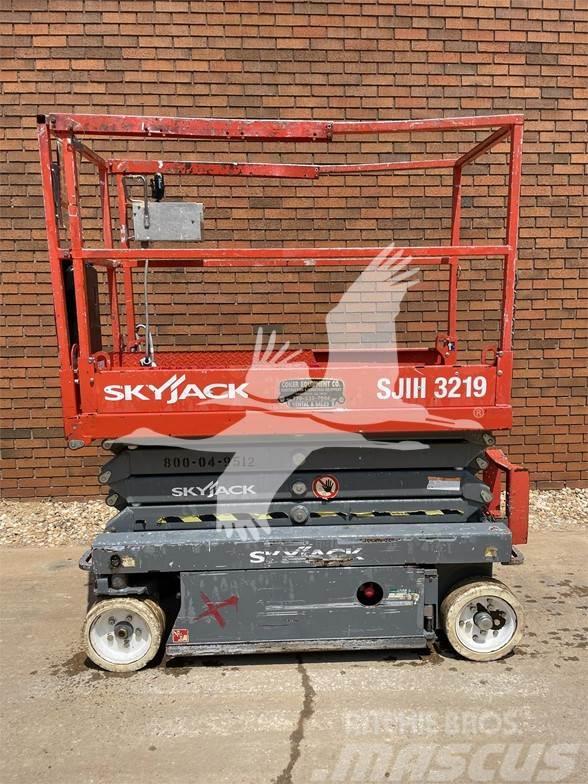 SkyJack SJIII3219 Plataformas tijera