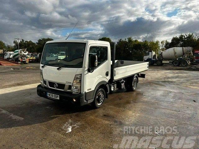 Nissan NT400 Cabstar Caja abierta/laterales abatibles