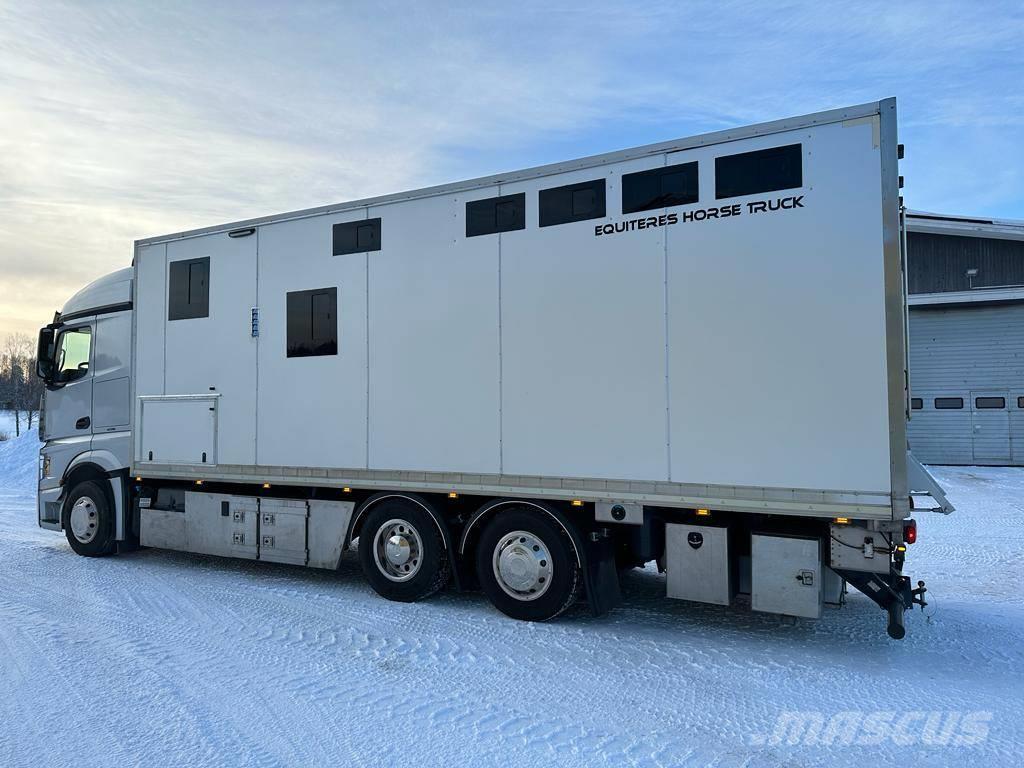 Mercedes-Benz Actros Camiones para transporte de animales