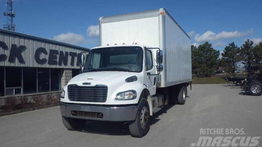 Freightliner M2 106 Camiones con caja de remolque