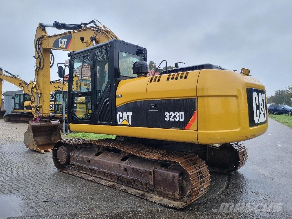 CAT 323DL Excavadoras sobre orugas