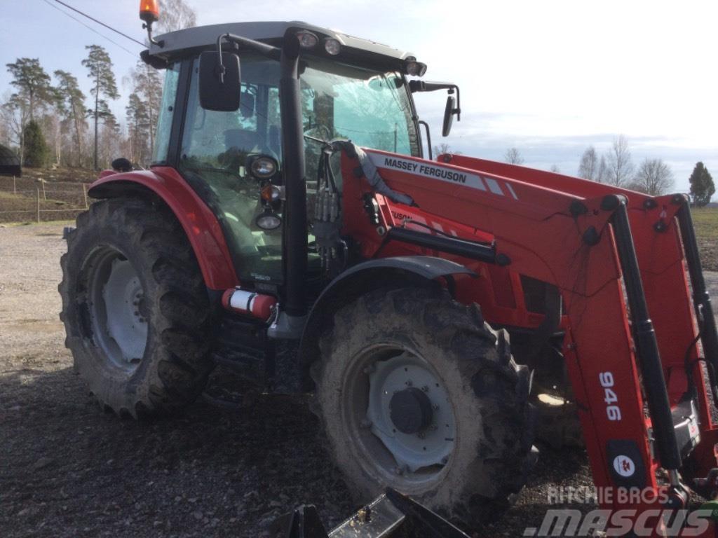 Massey Ferguson 5712 Tractores