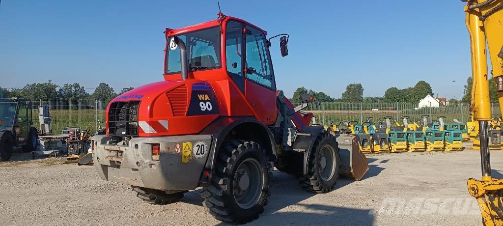 Komatsu WA 90 Cargadoras sobre ruedas