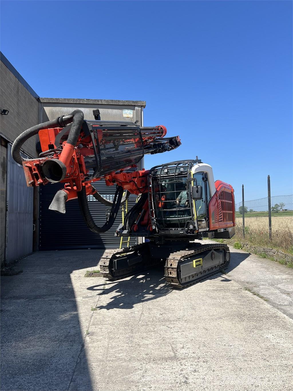 Sandvik dx910i Perforadora de superficie