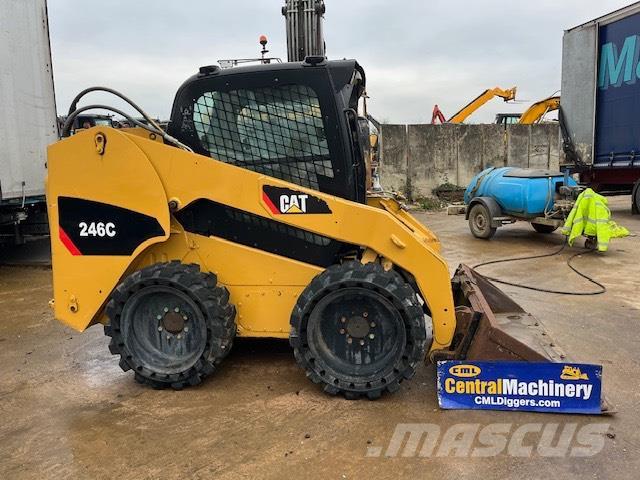 CAT 246 C Minicargadoras