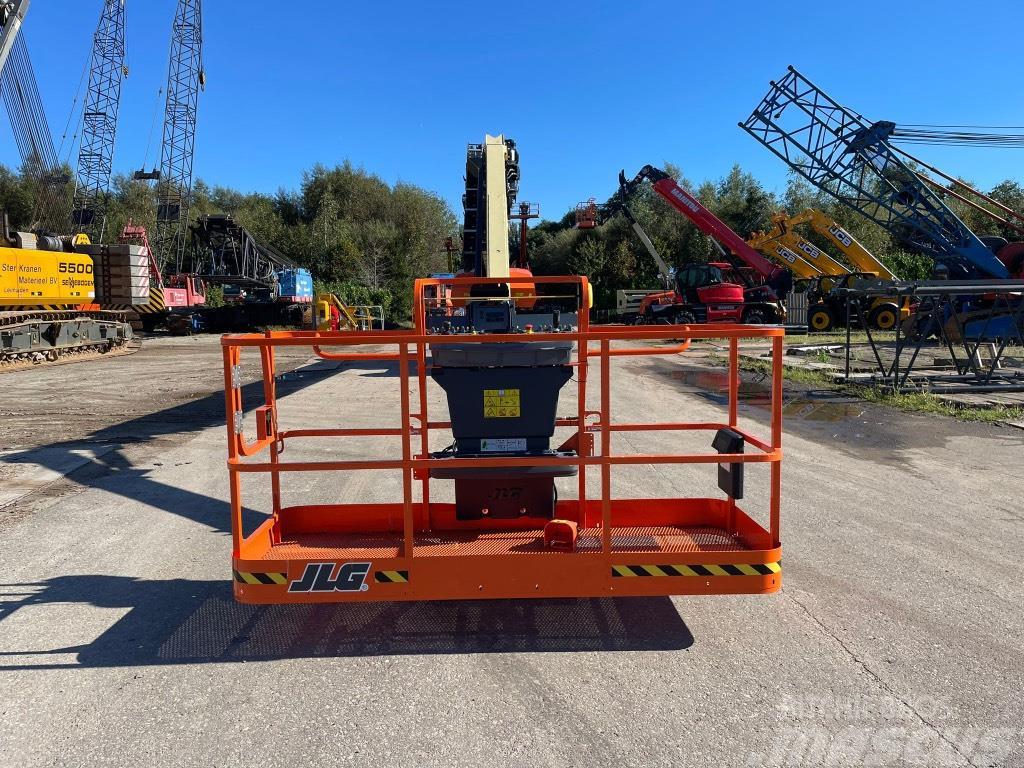 JLG 1500 SJ Plataformas con brazo de elevación telescópico