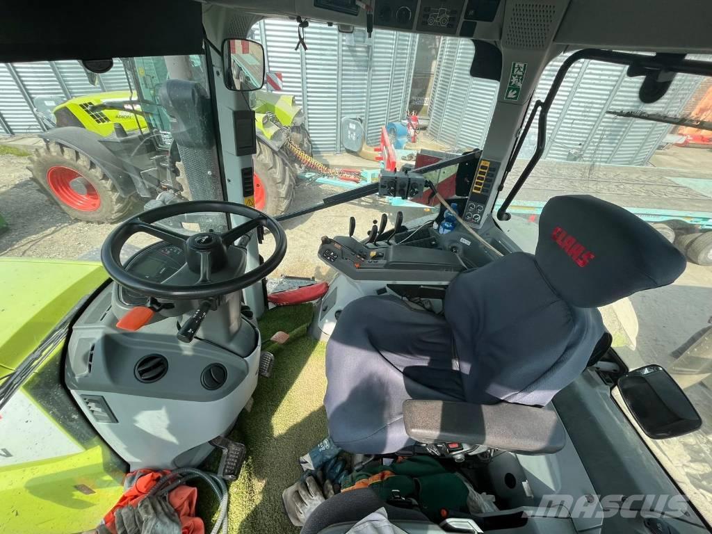 CLAAS Axion 800 Tractores